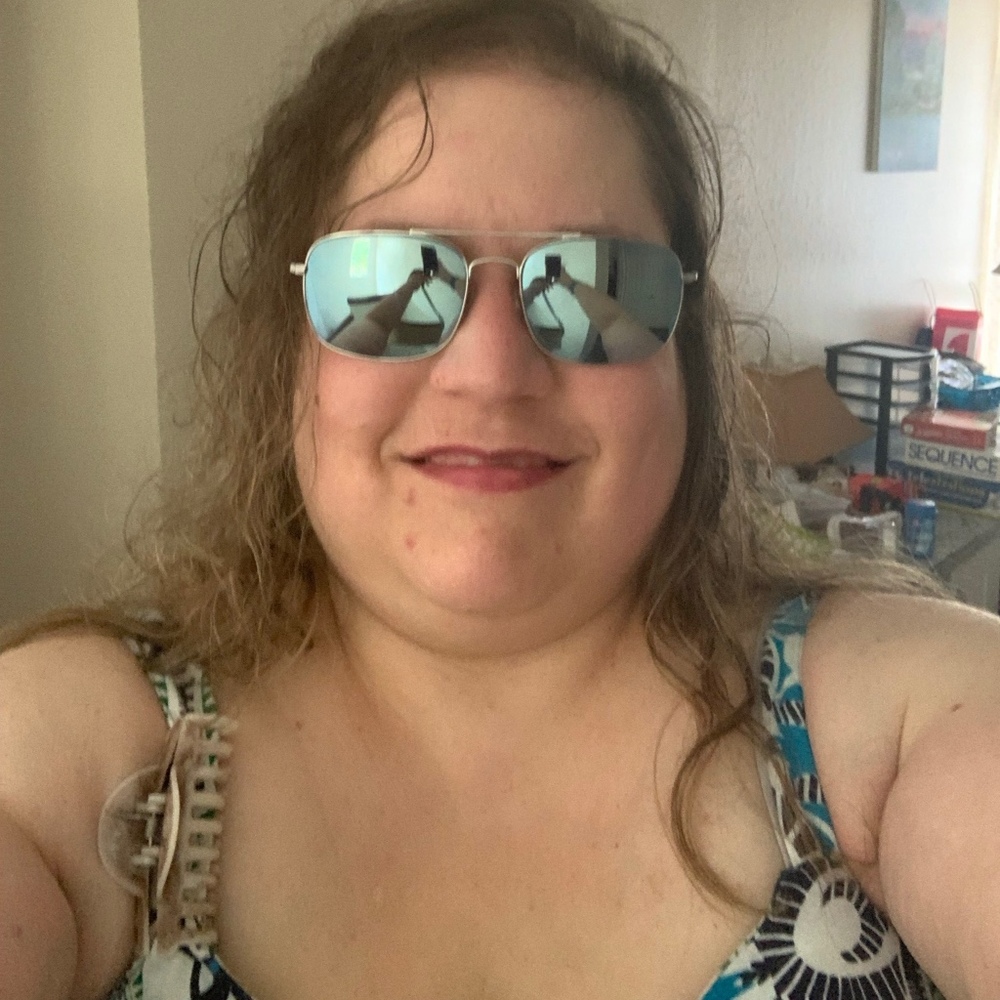 Meet your Posher, Lauren